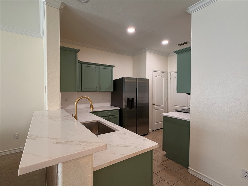 14901 Windward Dr Property Photo 10