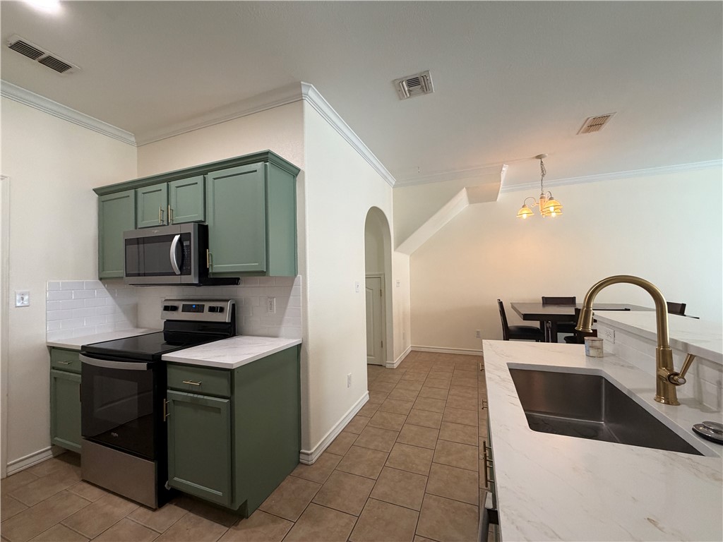 14901 Windward Dr Property Photo 16