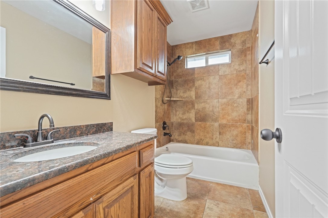 3729 Lake Hawkins Ct Property Photo 27