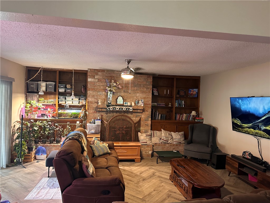 2410 Rain Mist Property Photo 2