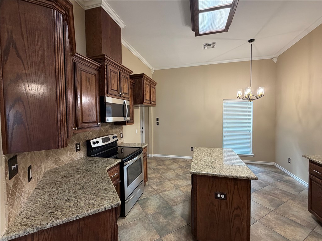 8317 Pocono Cir Property Photo 9