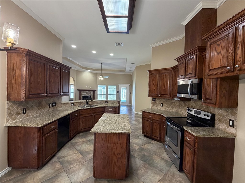 8317 Pocono Cir Property Photo 10