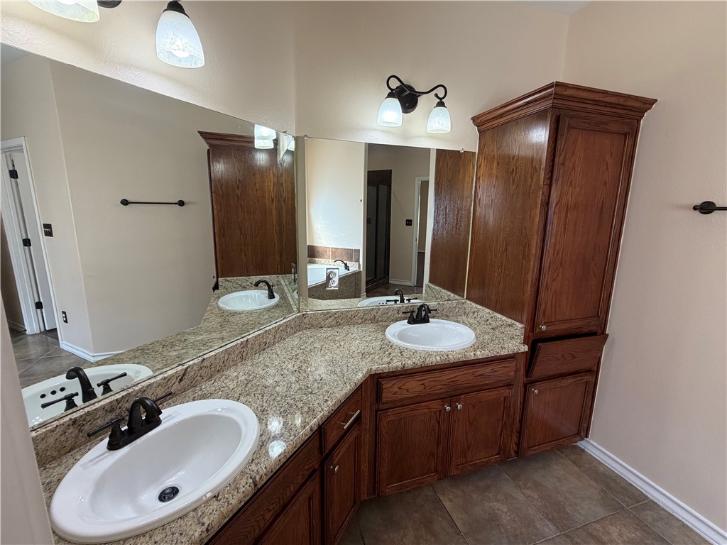 8317 Pocono Cir Property Photo 28
