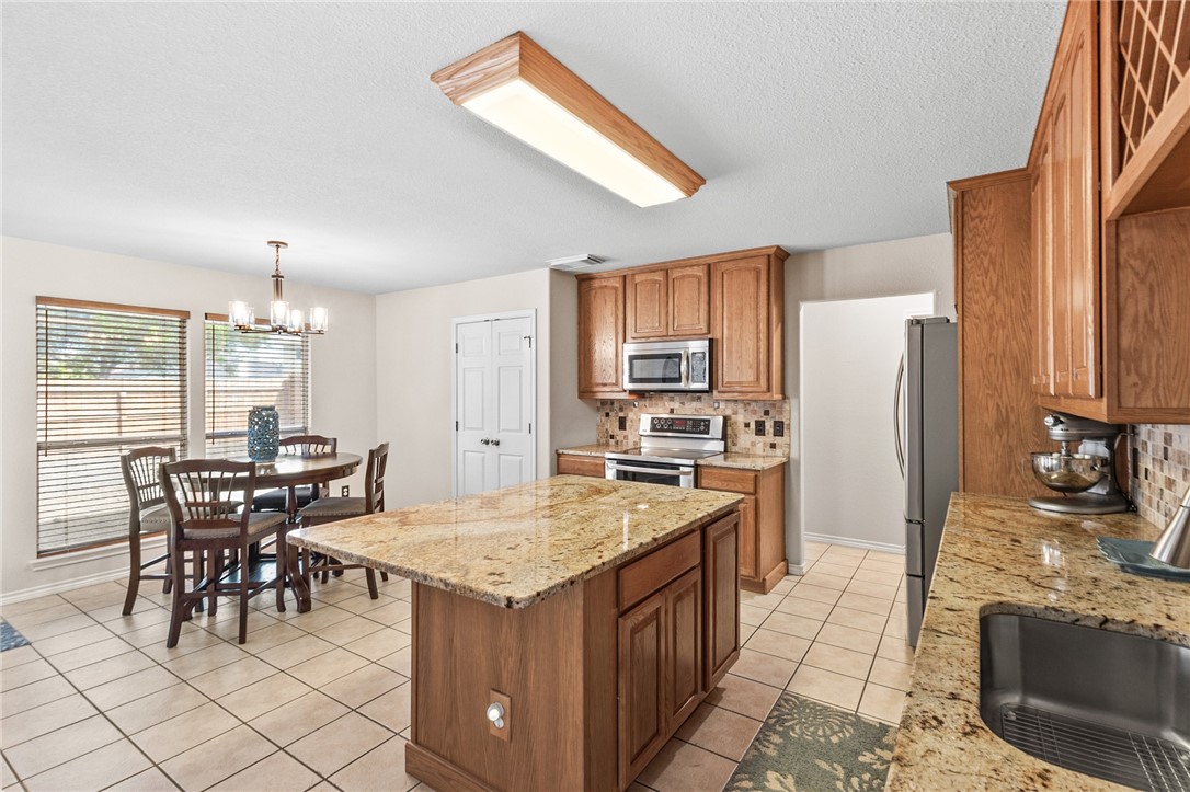 7629 Cold Springs Dr Property Photo 11