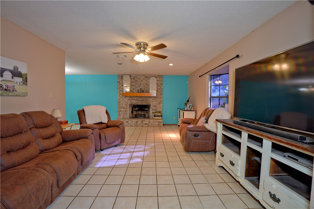 365 County Road 1341 Property Photo 3
