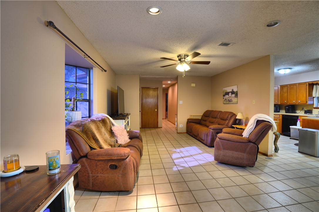 365 County Road 1341 Property Photo 6
