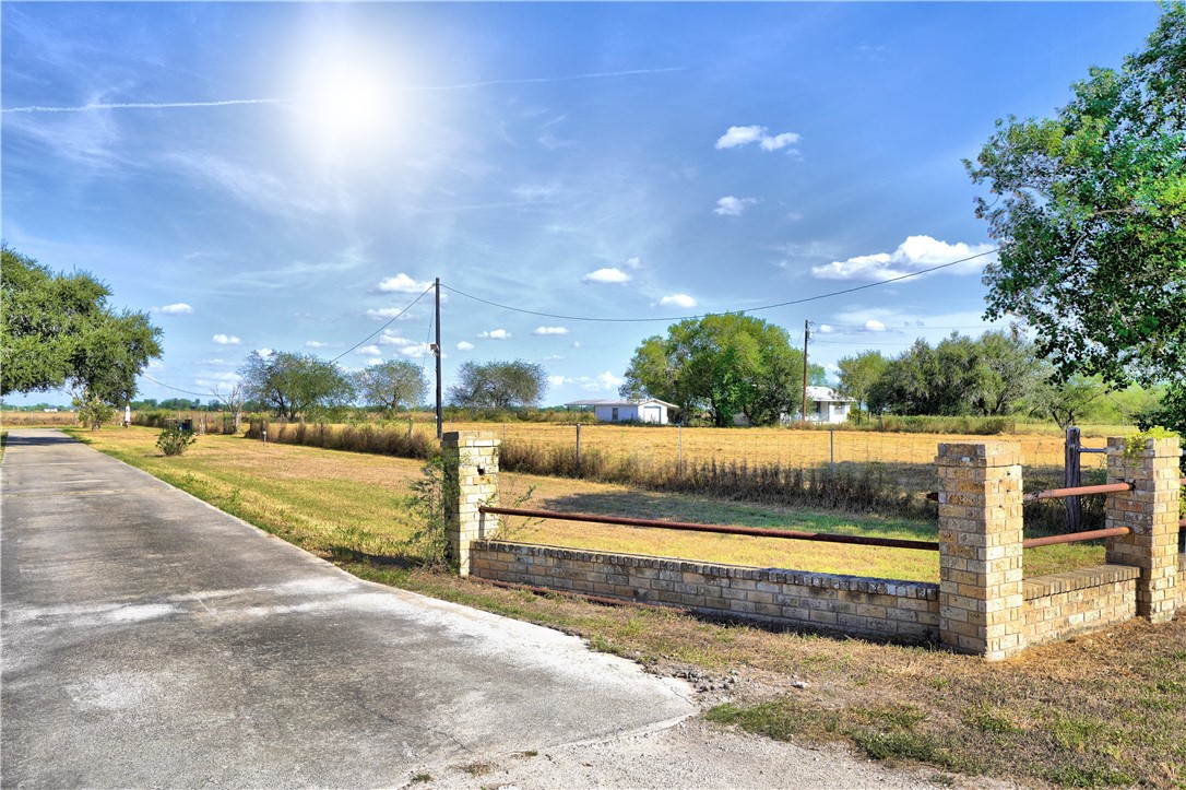365 County Road 1341 Property Photo 27