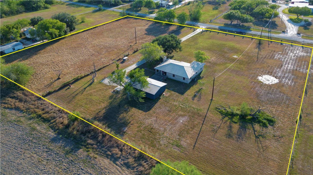 365 County Road 1341 Property Photo 33