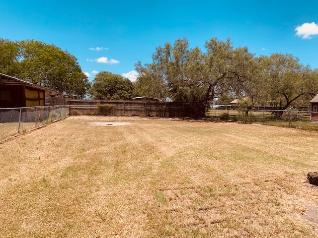 221 1/2 W Corral Ave Property Photo 6