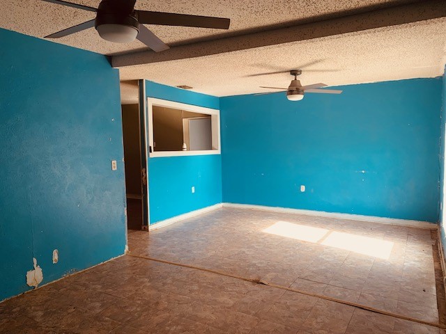 221 1/2 W Corral Ave Property Photo 9