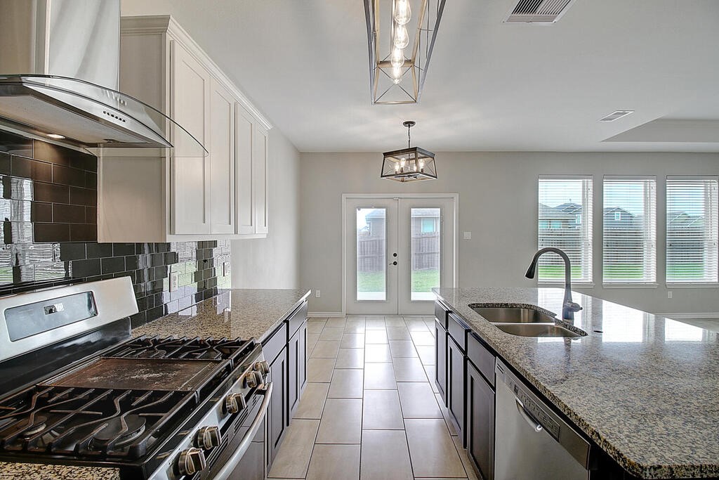 3502 De Zevala St Property Photo 16