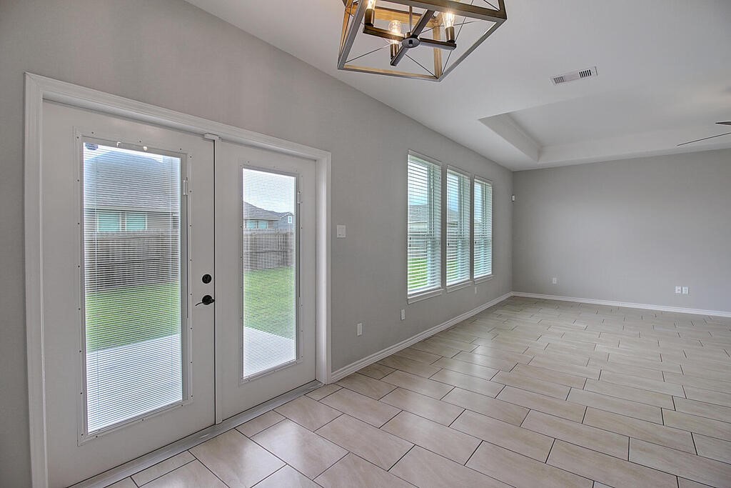 3502 De Zevala St Property Photo 22