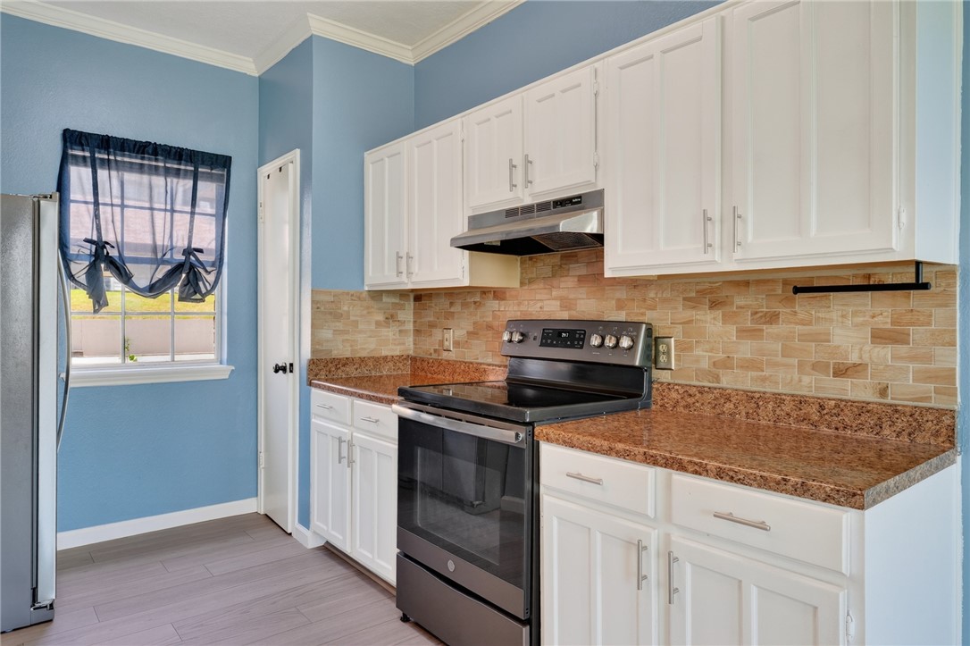 1001 W Bayview Blvd O Property Photo 12