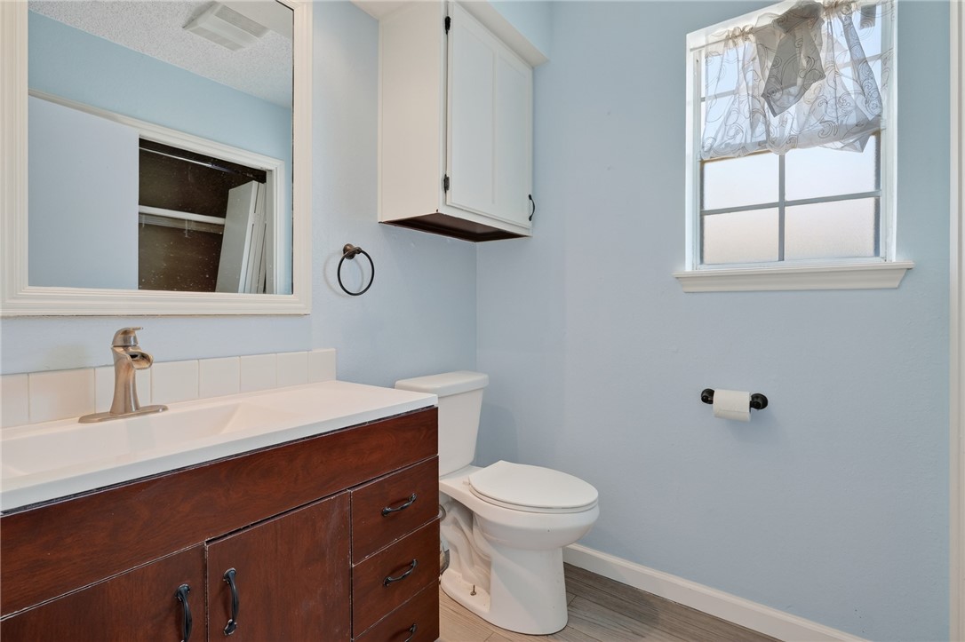 1001 W Bayview Blvd O Property Photo 15