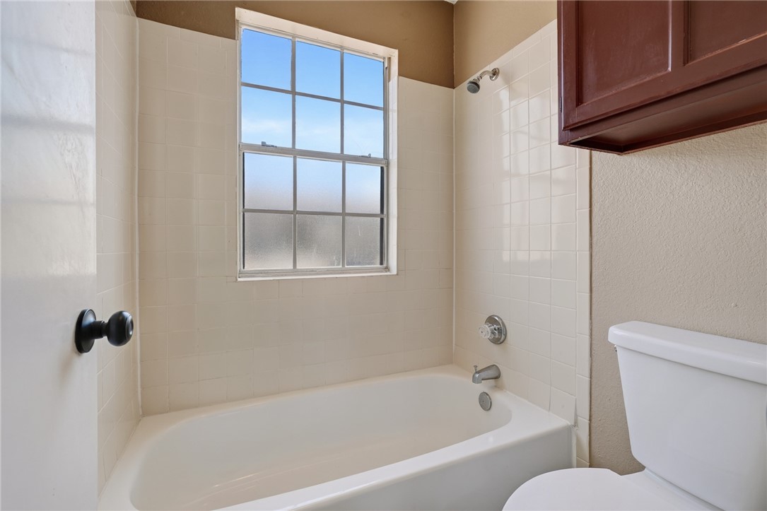 1001 W Bayview Blvd O Property Photo 20