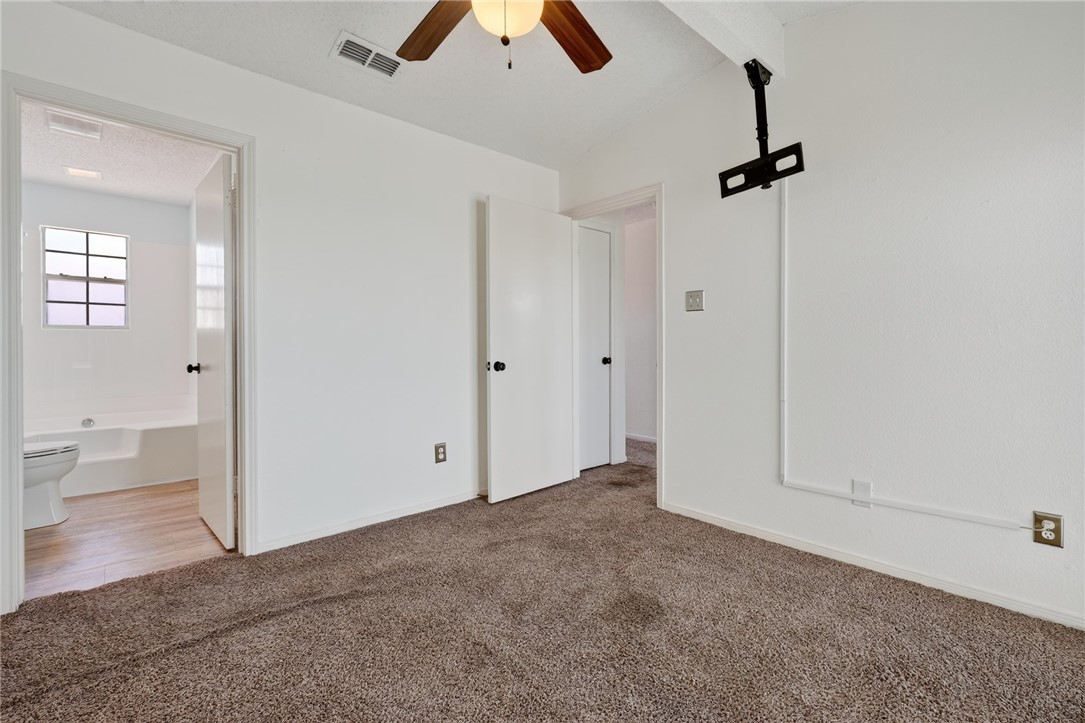 1001 W Bayview Blvd O Property Photo 21
