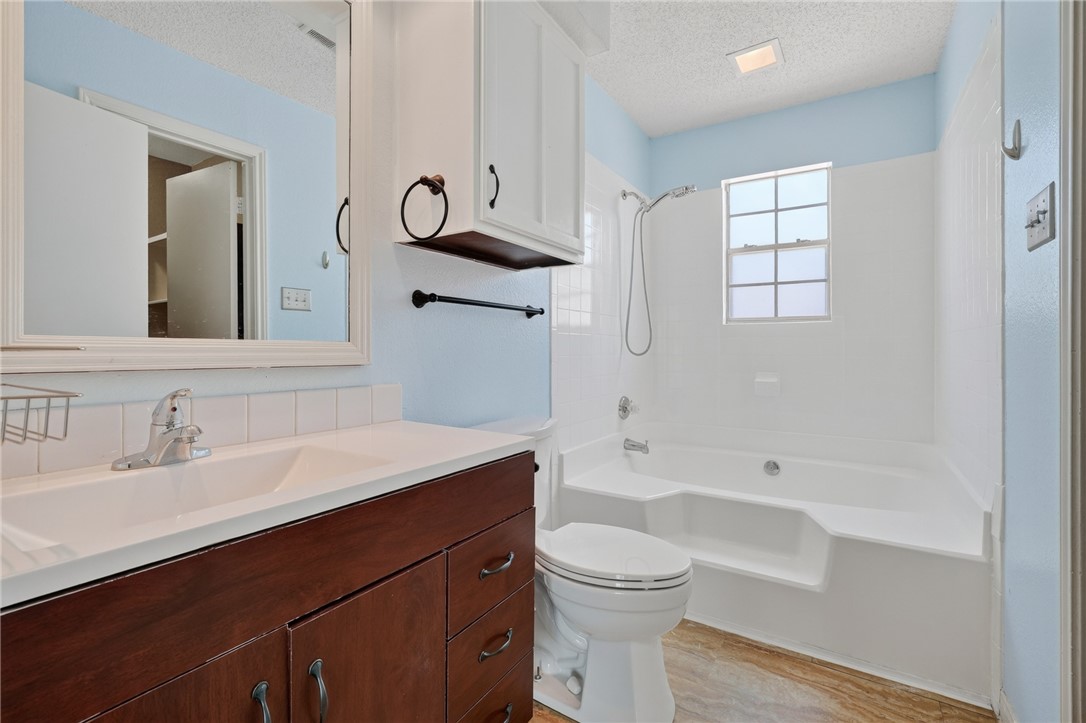 1001 W Bayview Blvd O Property Photo 23