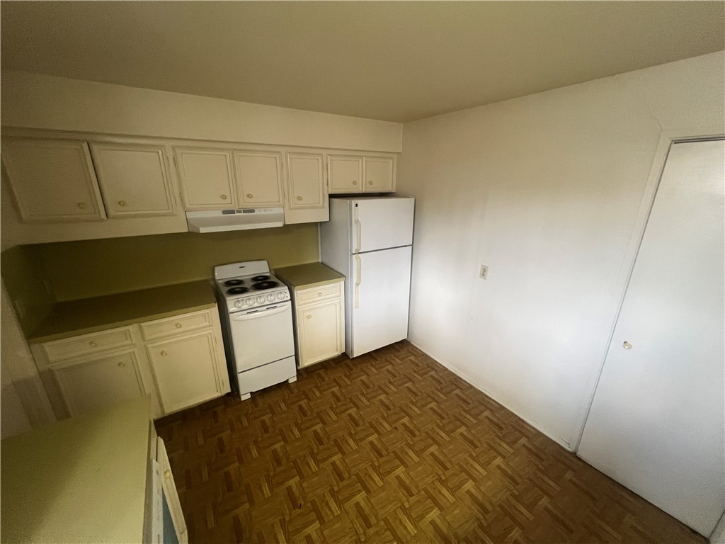 3030 Santa Fe St 3 Property Photo 4