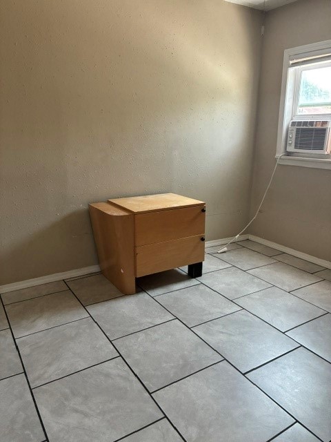1239 E Kleberg Ave Property Photo 9
