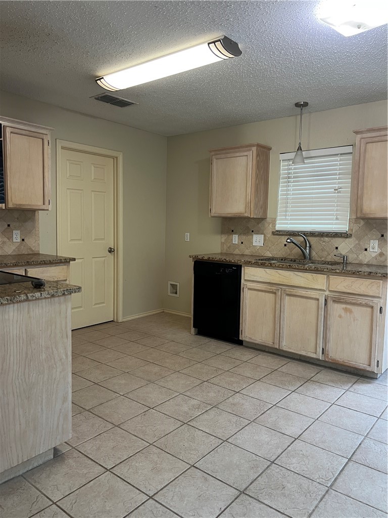 7845 Caribou Dr Property Photo 2
