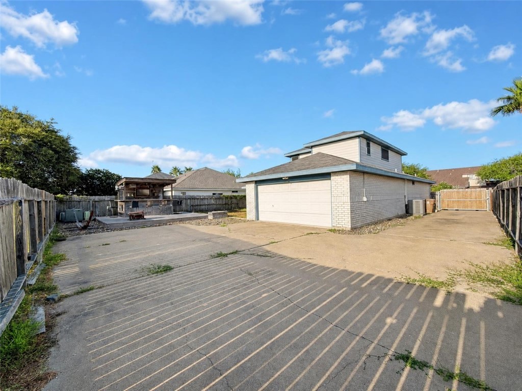 15334 Barataria Dr Property Photo 25