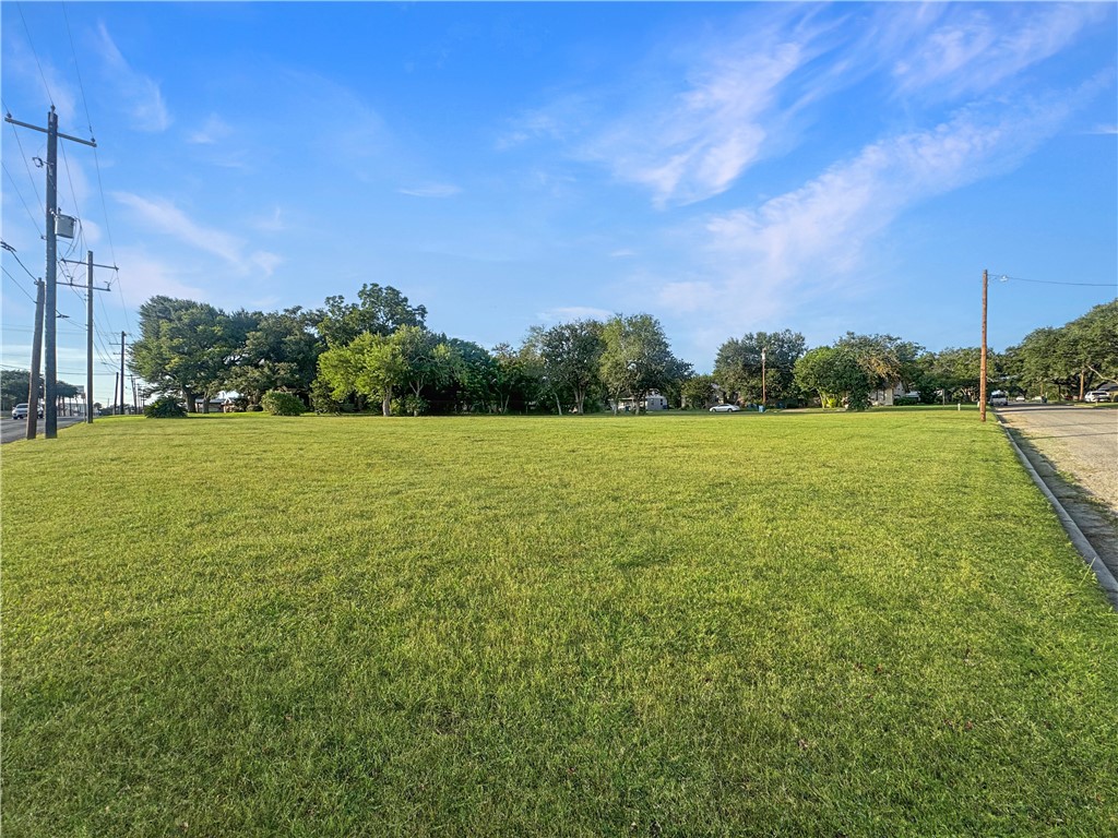1302 N Saint Marys St Property Photo 1