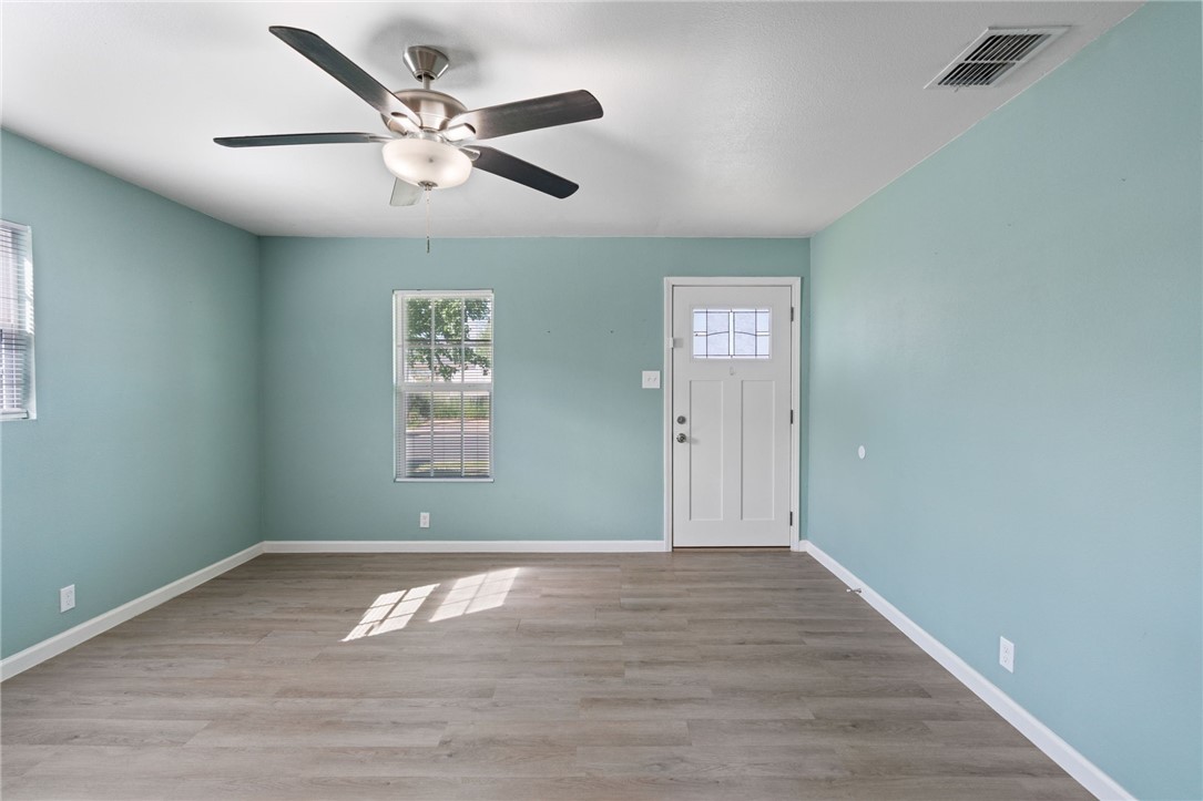 6526 Birmingham St Property Photo 5