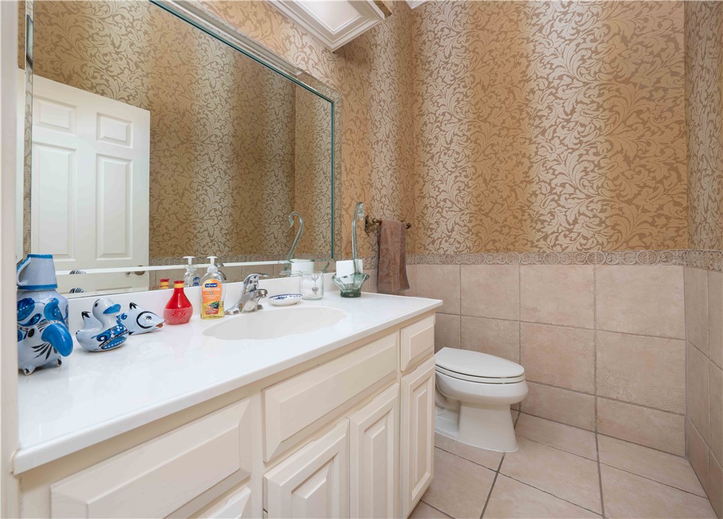 6210 Bourbonais Dr Property Photo 20