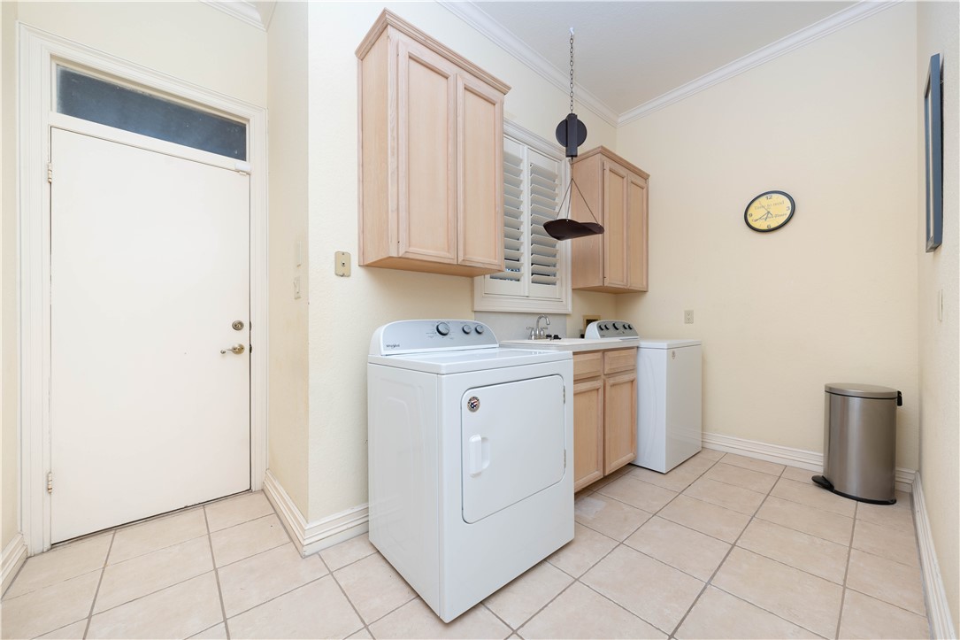 6210 Bourbonais Dr Property Photo 34