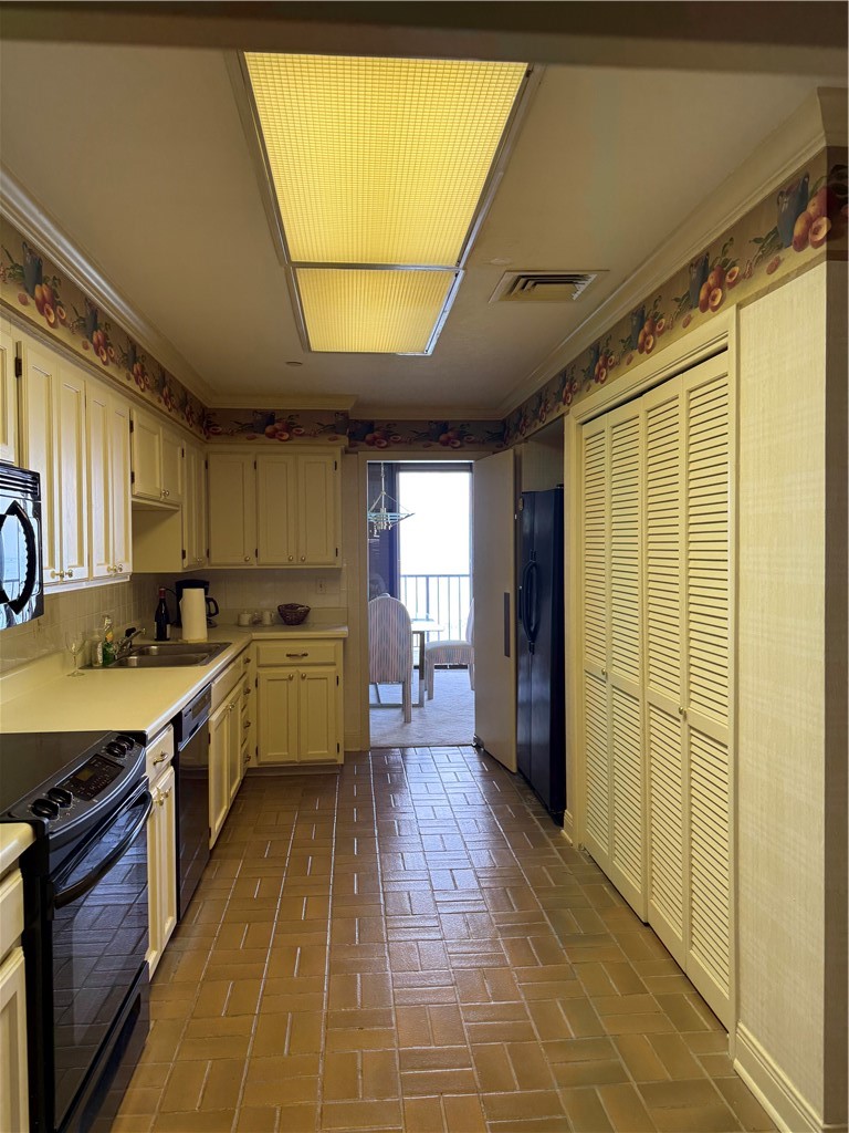 4350 Ocean Dr 705 Property Photo 6