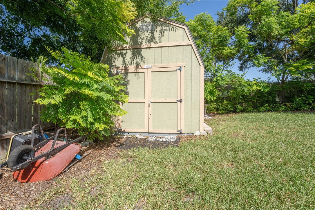 1810 Silver Sands Dr Property Photo 25