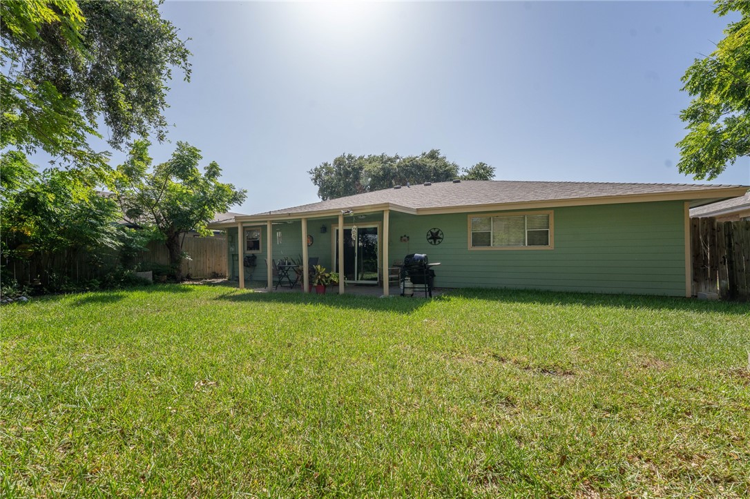 1810 Silver Sands Dr Property Photo 27
