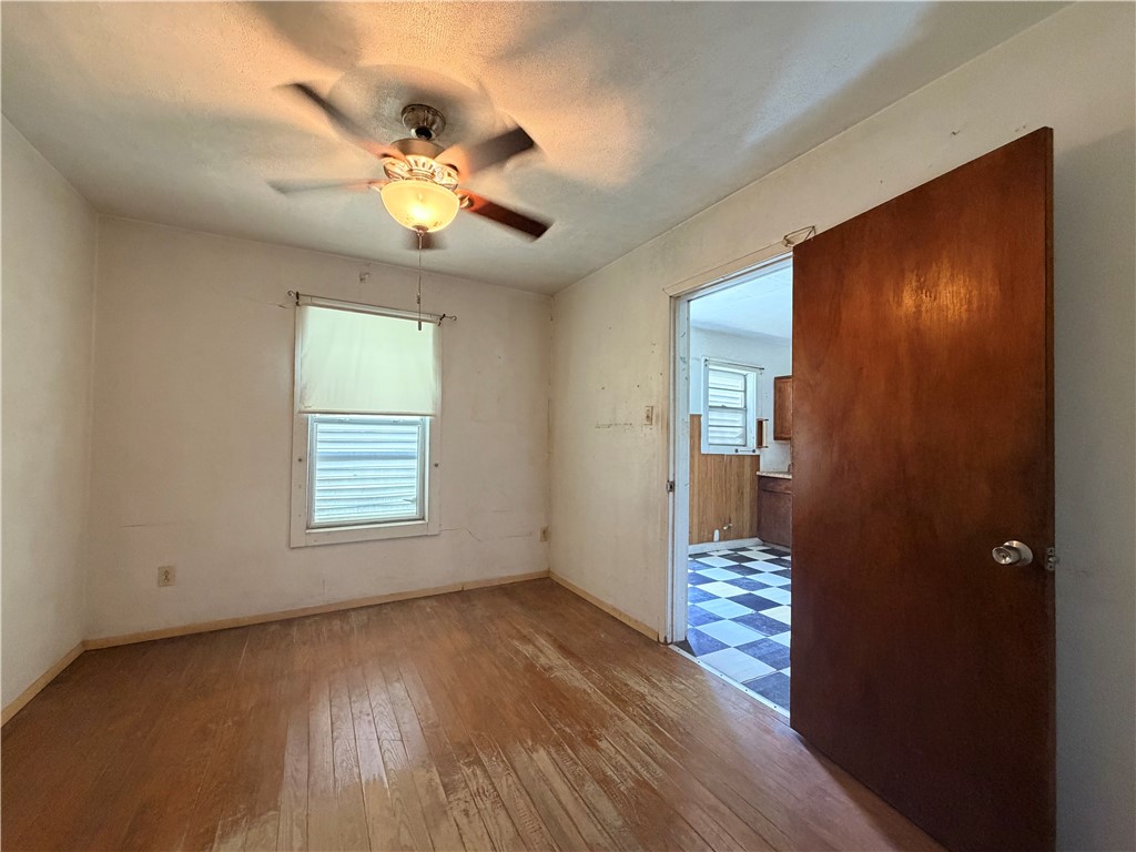 1402 Woodlawn Dr Property Photo 10