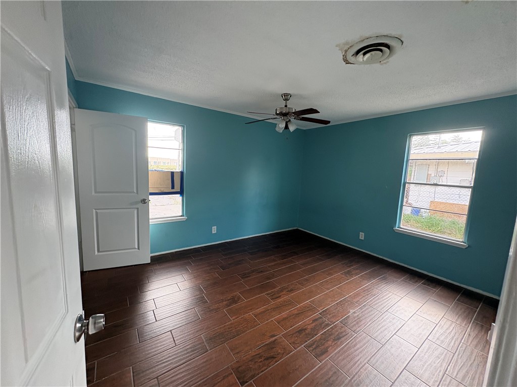 6026 Orms Dr Property Photo 12
