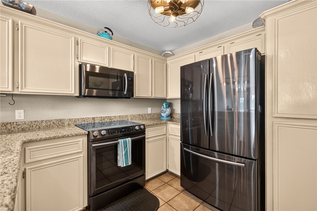 15314 Bonasse Ct A Property Photo 8