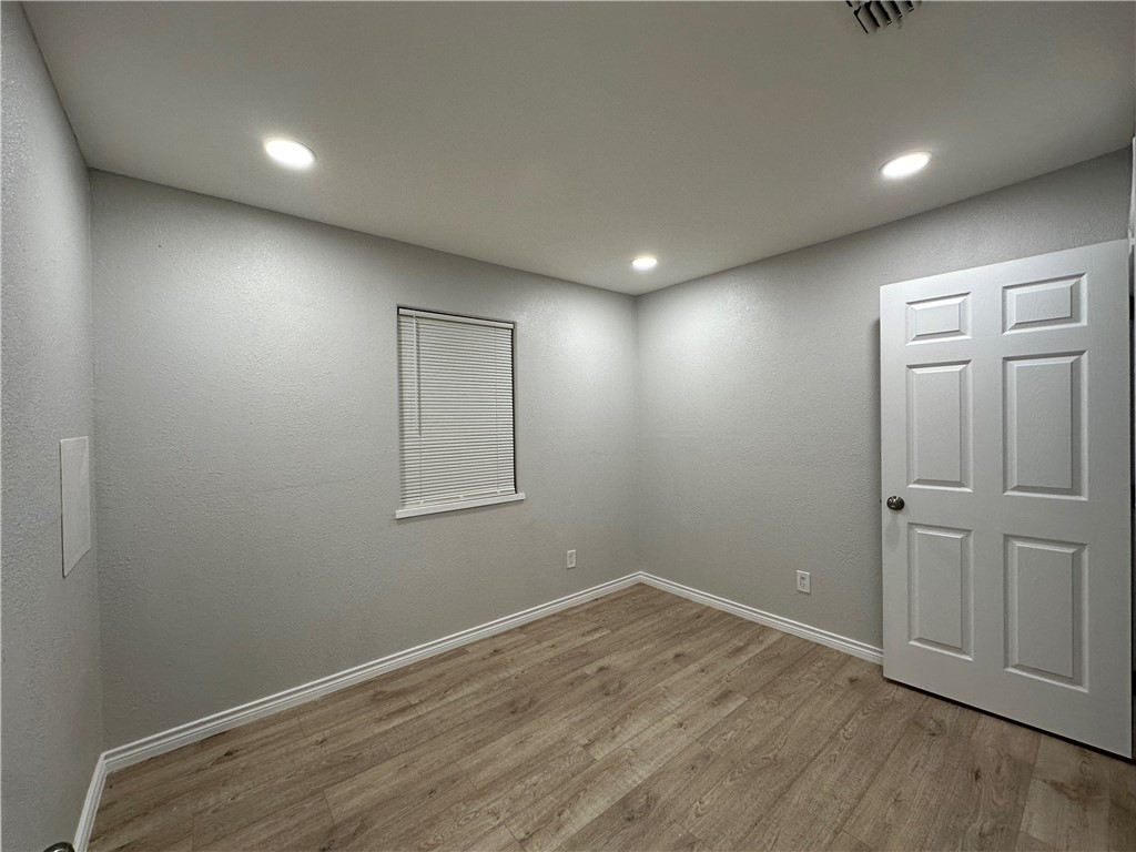 1202 Main Dr Property Photo 23