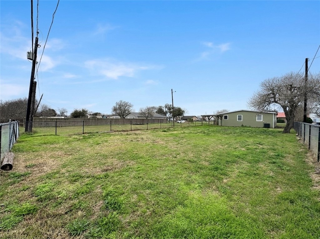 1202 Main Dr Property Photo 28