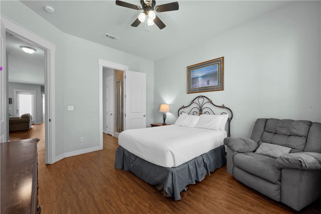 311 Sailhouse Way Property Photo 30