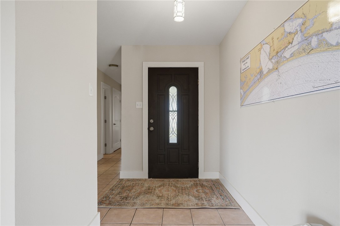 128 Palm Dr Property Photo 3