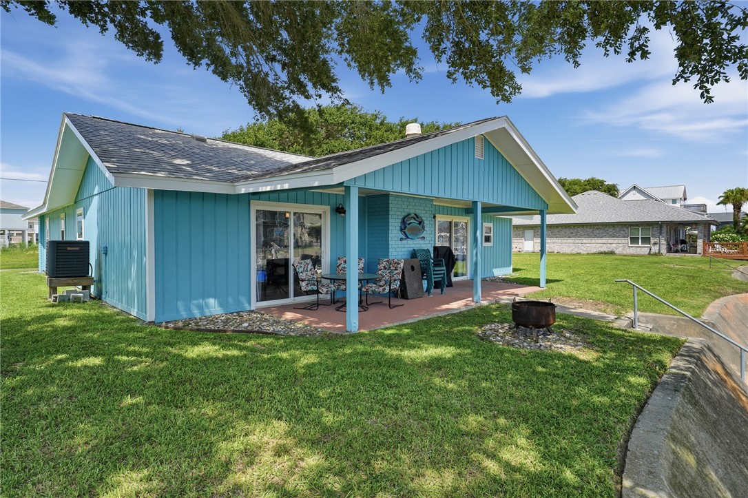 128 Palm Dr Property Photo 25
