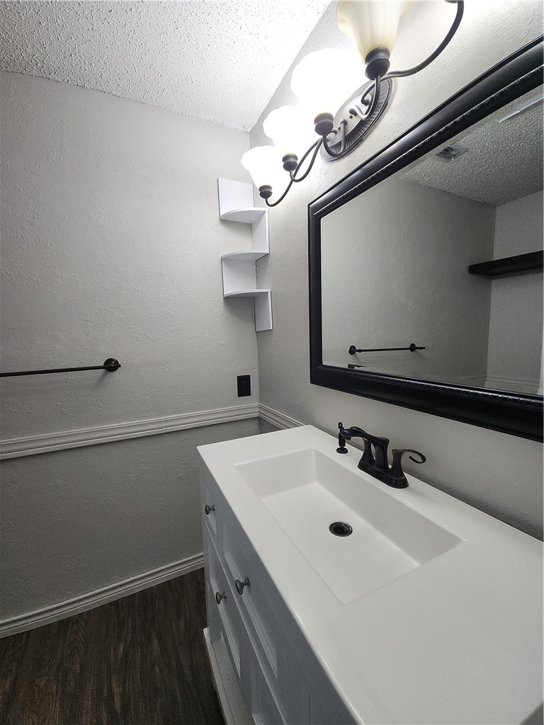 5221 Cromwell Dr Property Photo 12