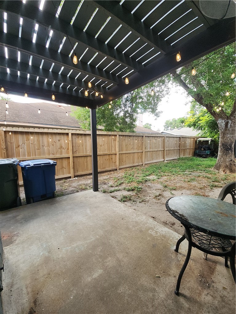 5221 Cromwell Dr Property Photo 17