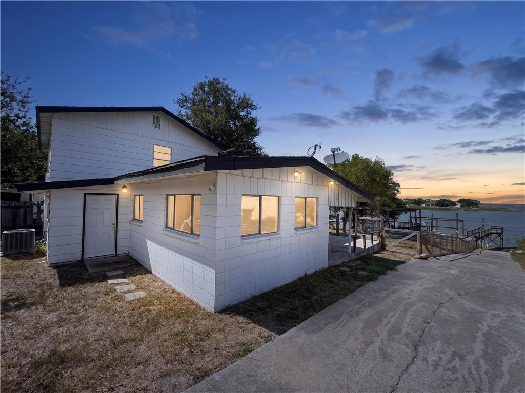 196 E Lake View Trai Property Photo 1