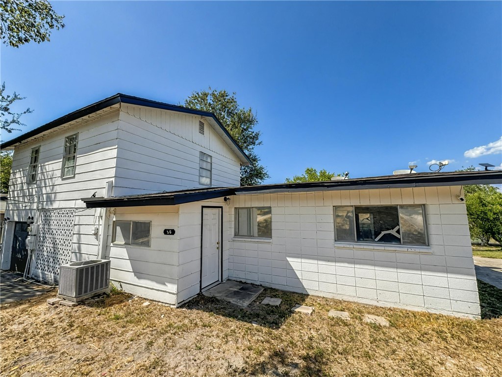 196 E Lake View Trai Property Photo 3