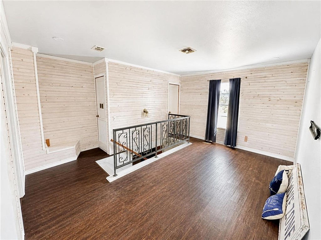 196 E Lake View Trai Property Photo 12