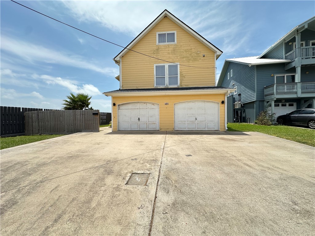 130 Causeway St Property Photo 1