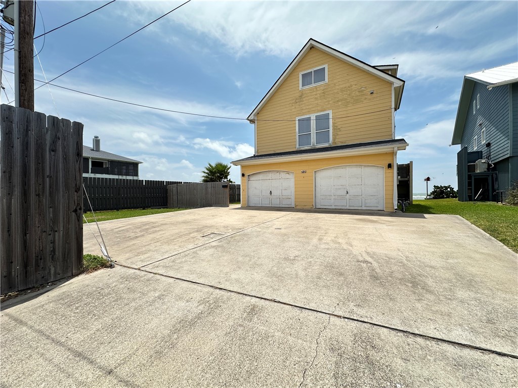 130 Causeway St Property Photo 2