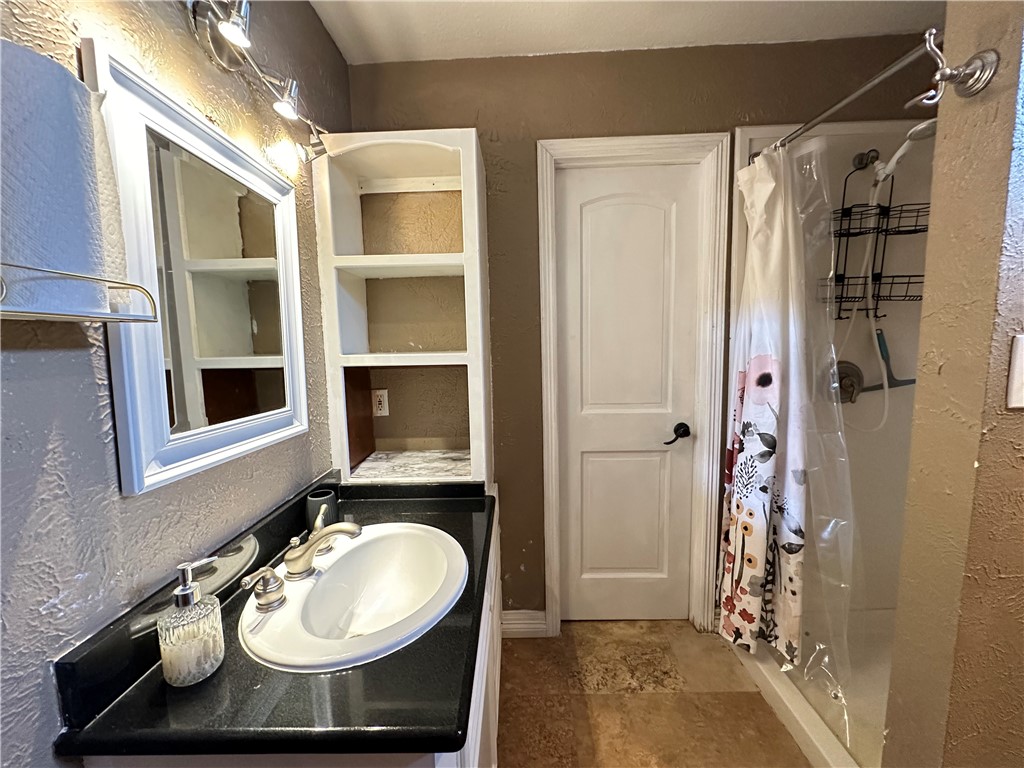 130 Causeway St Property Photo 31