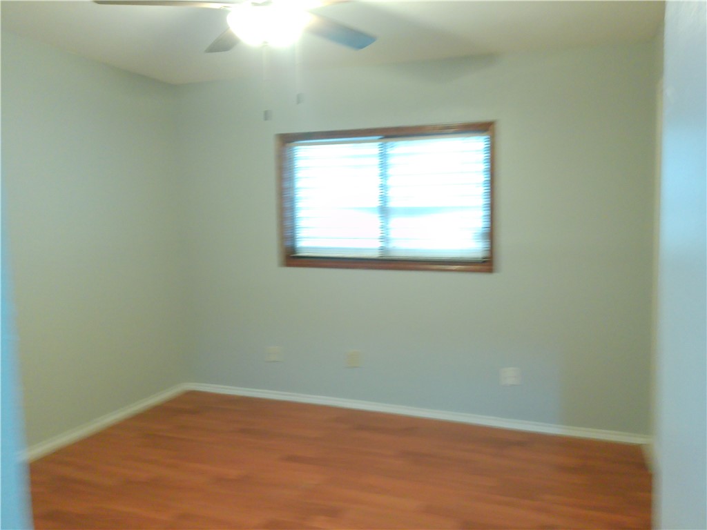5230 Edinburg Cir Property Photo 10