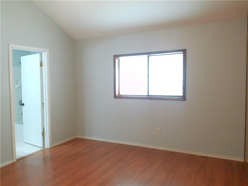 5230 Edinburg Cir Property Photo 13